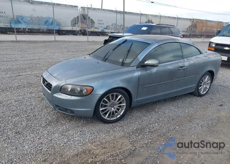 2007 Volvo C70 T5 z USA, uszkodzony, nr VIN YV1MC68217J024419